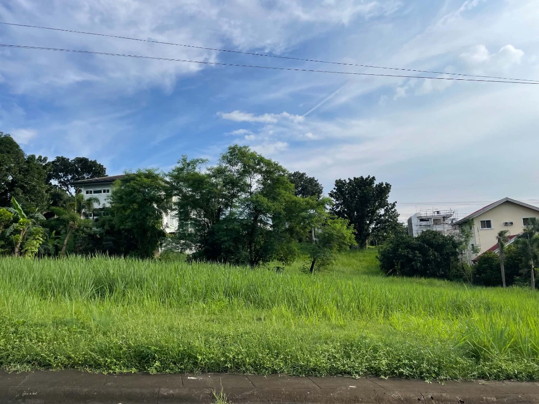 (Category: ) located in . Submitted by ayreenl (Listing ID 1469404754, Image 1). Description: .