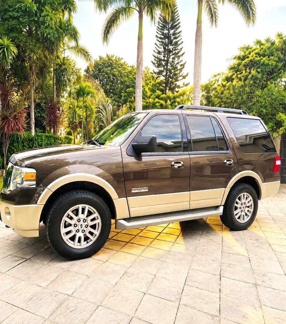 Ford Expedition Eddie Bauer Limited Edition Auto (Category: Used Cars) located in Calamba. Submitted by glyrichter1111 (Listing ID 1469417098, Image 1). Description: FOR SALE — Ford Expedition Eddie Bauer Edition PRISTINE CONDITION | FULLY SERVICED | IMMACULATE INSIDE & OUT ✨ Genuine leather seats in excellent condition ✨ New tires & complete 4-corner suspension ✨ New steering rack, wheel bearings & bushings ✨ New disc brakes & catalytic converte
