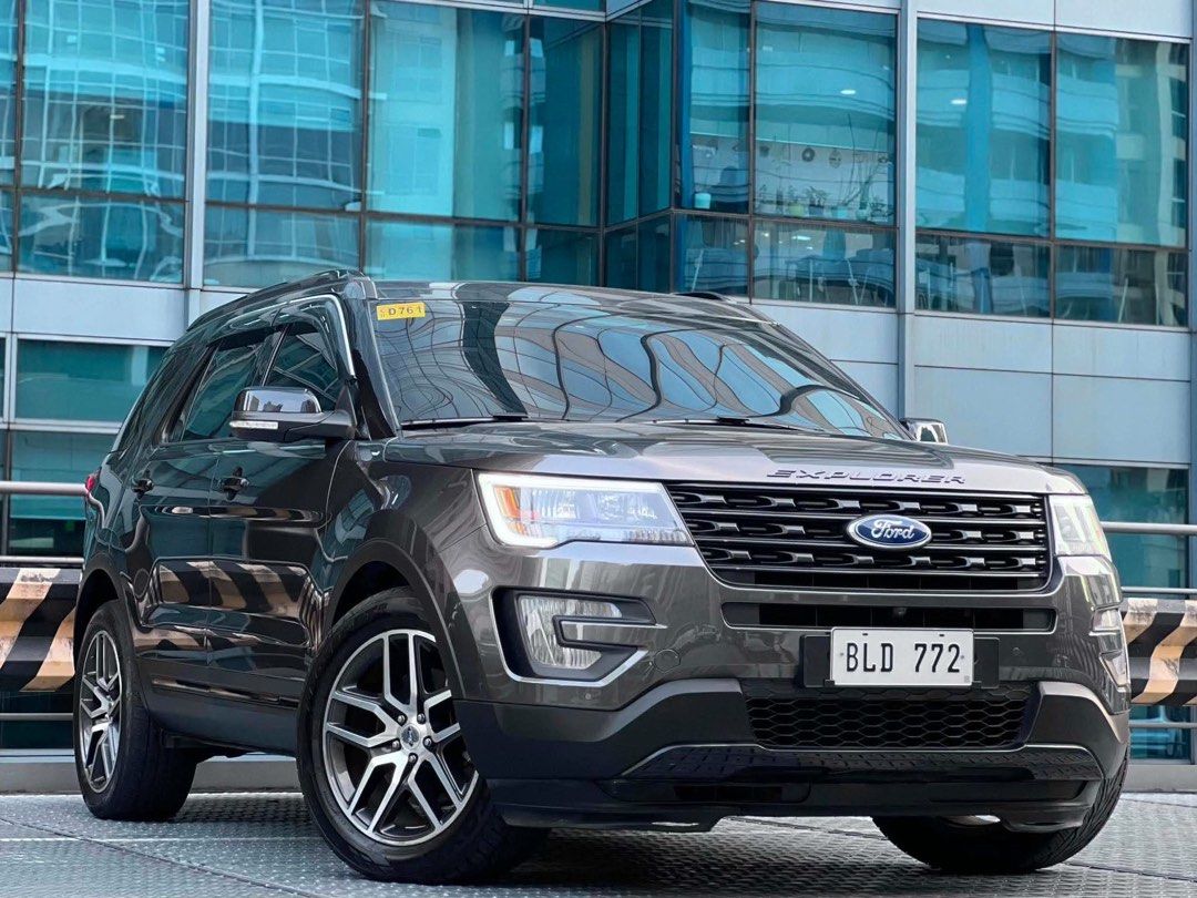 Ford Explorer 3.5 V6‼️🔥 Auto (Category: Used Cars) located in Makati City. Submitted by maby_latido05 (Listing ID 1469542910, Image 2). Description: New unit 🚩 2017 Ford Explorer 3.5 V6 4x4 AT Gas‼️🔥 ✅ Rare 28K Mileage Only ✅ First Owner ✅ Casa Maintained ✅ Updated PMS October 2026 ✅ Original Spare Key ✅ Complete Explorer Accessories 30% Low DP Promo: Cash Out: 133K ALL IN 4 yrs : Php 24,179 3 yrs : Php 29,159 2 yrs : Php 40,357 FREE Transfer 
