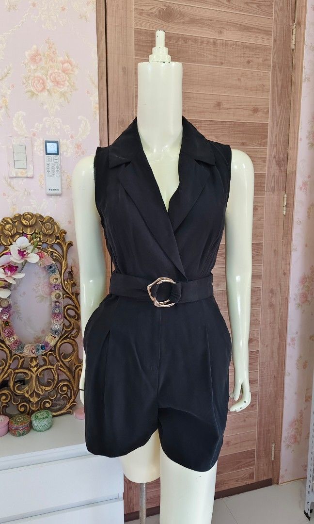 Forever New Black Belted Romper (Category: Rompers) located in Pagudpud. Submitted by altheacee063978 (Listing ID 1469469068, Image 2). Description: xs-s.