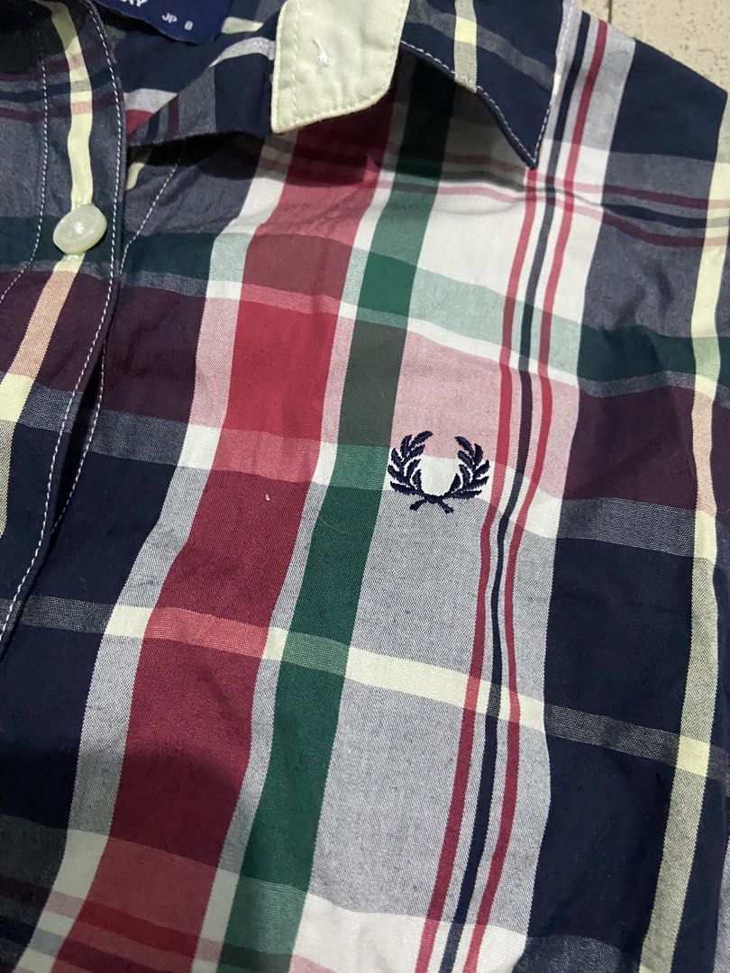 FRED PERRY LONGSLEEVE CHECKERED BOTTONDOWN (Category: Longsleeves) located in Bulacan. Submitted by rrthrifts (Listing ID 1469471287, Image 2). Description: VERY GOOD CONDITION SIZE 0 ON TAG NO ISSUE 999PHP PLUS SHIPPING FEE ONLY.