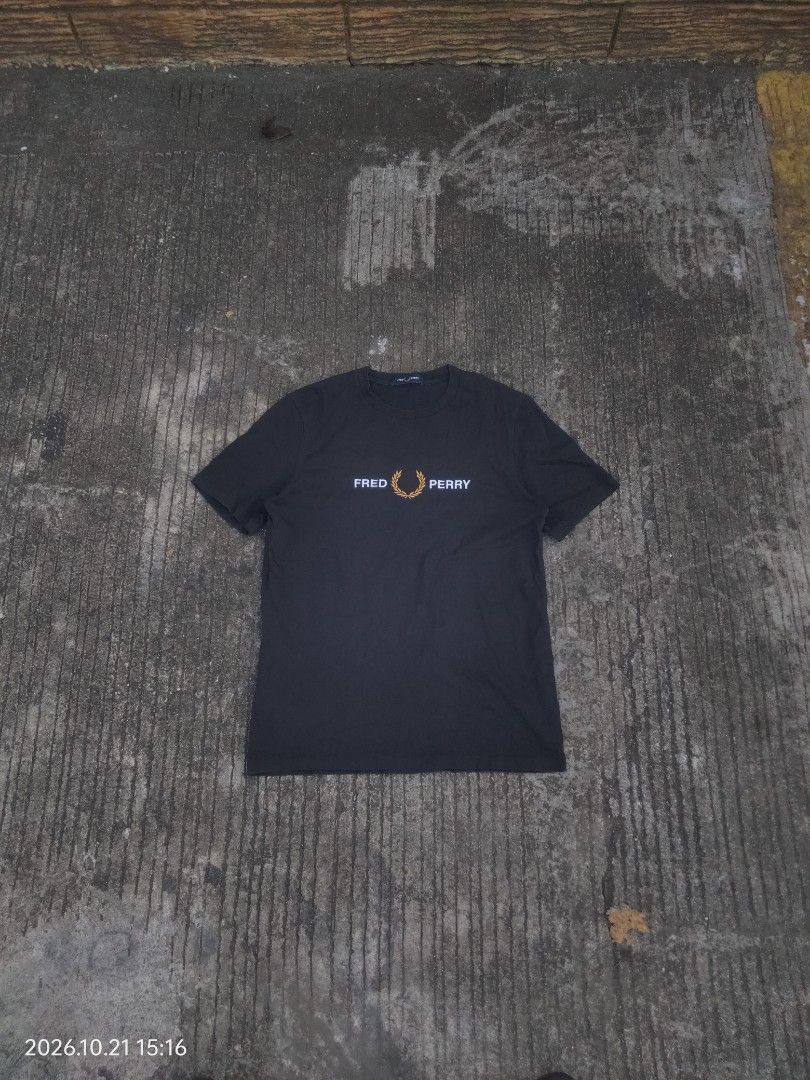 Fred Perry Shirt (Category: Tshirts & Polo Shirts ) located in Caloocan City. Submitted by haruconcep52476 (Listing ID 1469459129, Image 1). Description: Dimensions W20×L27 Good condition Color rate 9.5 Issue repaired pinhole Already wash.