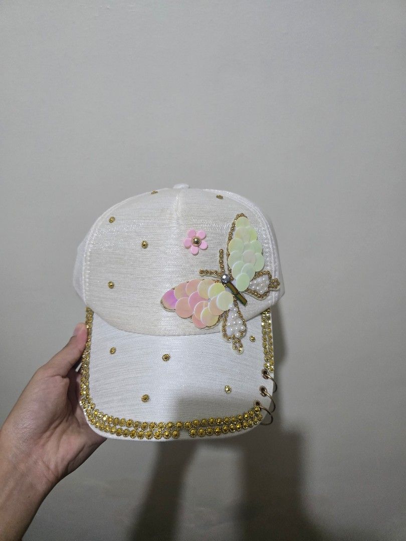 Free Cap (Category: Caps & Hats) located in Abucay. Submitted by solaranestbymm (Listing ID 1469398802, Image 1). Description: purchase any 2 items, and u will get this cap for free dm me!.