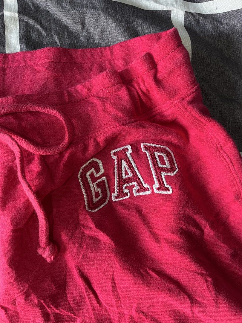 FREE SF | Gap Cotton Y2K Shorts (Category: Shorts) located in Baguio. Submitted by the.lostwardrobe (Listing ID 1469464876, Image 2). Description: Gap Cotton Shorts - waistline fits until 32 - length: 11 inches - no flaws/issues Loc: Baguio City PHP 280 shipped (fixed).