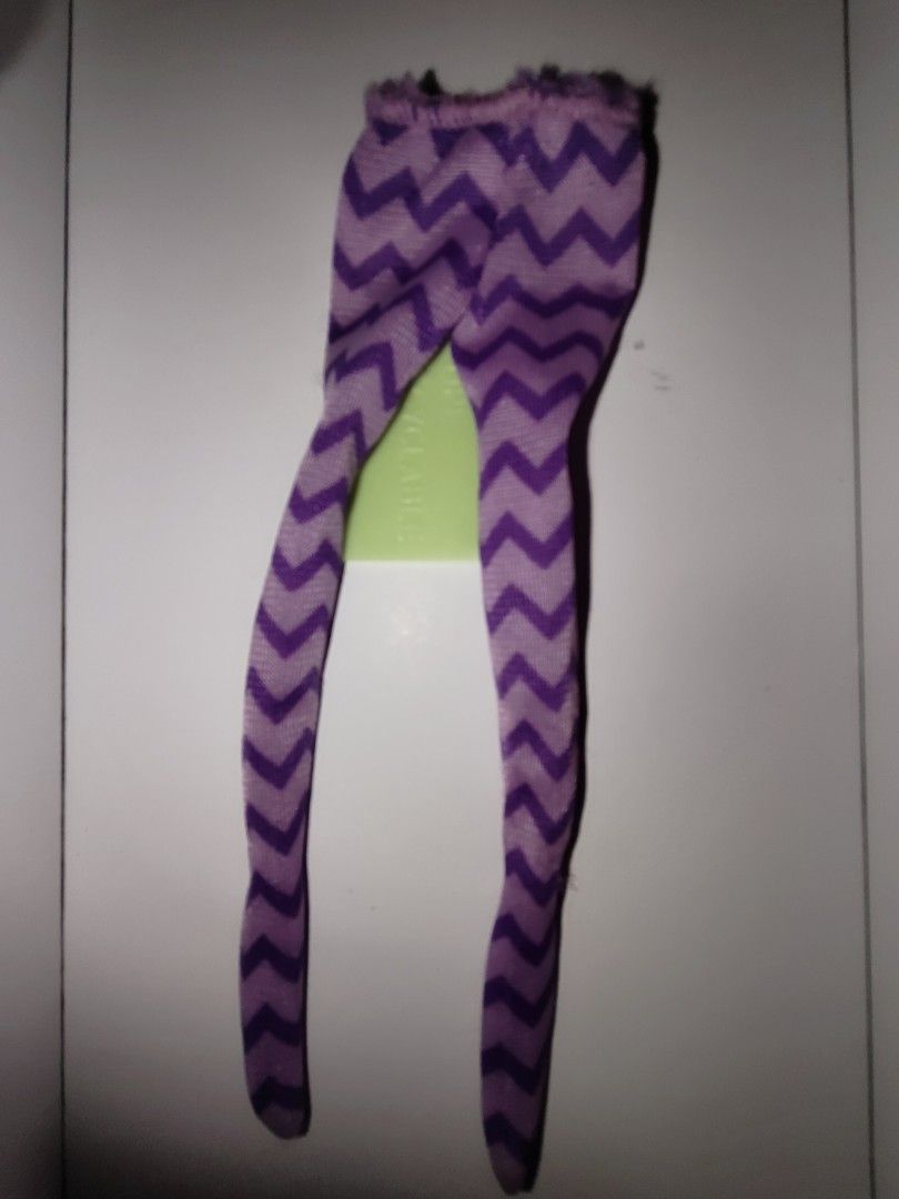 Fs : Ever after High Basic Kitty Cheshire leggings (Category: Designer & Blind Box Toys) located in Iloilo. Submitted by ignis_ (Listing ID 1469528484, Image 3). Description: Ever After High Basic Kitty Cheshire Leggings -as is.