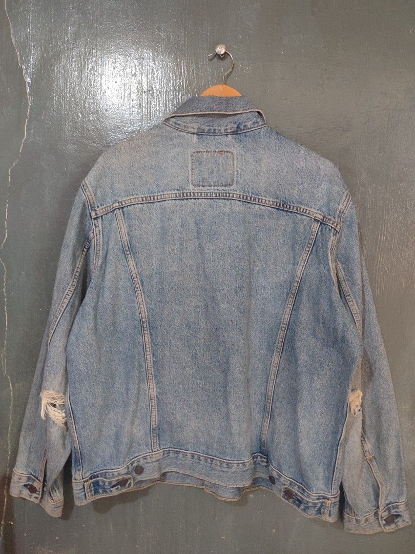 fs.vintage Levi's (Category: Coats, Jackets and Outerwear) located in Bacolod City. Submitted by chthrifts420 (Listing ID 1469512142, Image 2). Description: .
