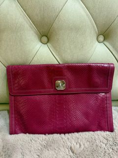 (Category: ) located in . Submitted by vogue_l (Listing ID 1469528083, Image 1). Description: .