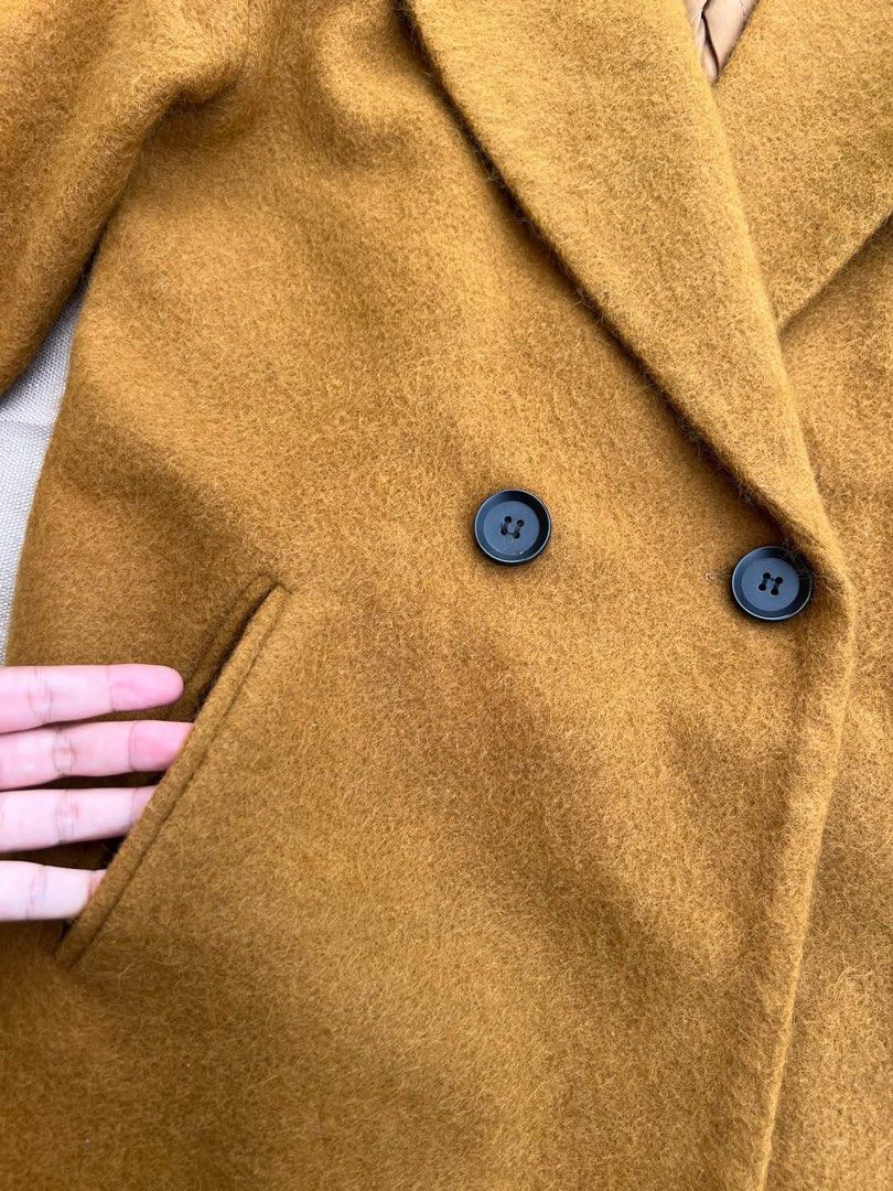 Fuzzy COAT 🧥 (Category: Coats, Jackets and Outerwear) located in Pili. Submitted by thankyounext_bicol (Listing ID 1469498636, Image 3). Description: mustard yellow double-breasted Like new 💛.