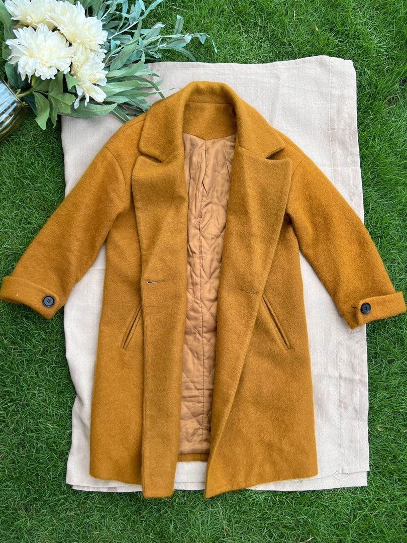 Fuzzy COAT 🧥 (Category: Coats, Jackets and Outerwear) located in Pili. Submitted by thankyounext_bicol (Listing ID 1469498636, Image 2). Description: mustard yellow double-breasted Like new 💛.