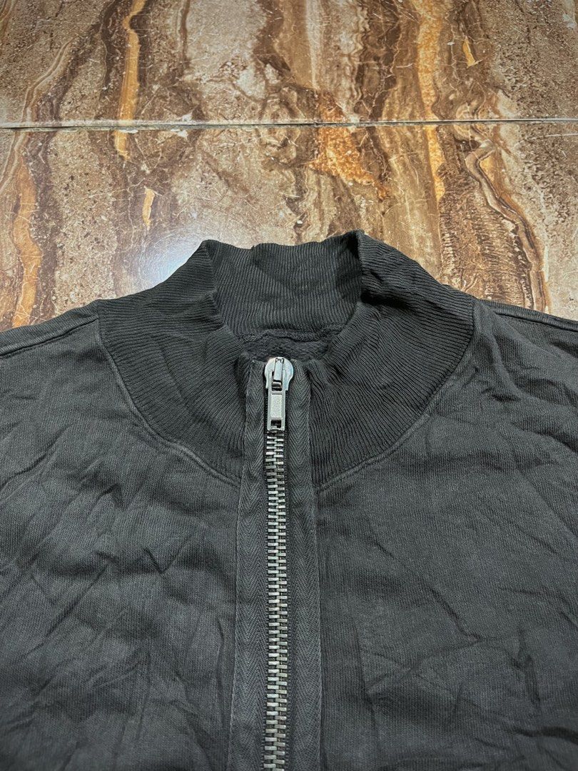 FW2007 RICK OWENS “EXPLODER” INTARSIA JACKET (Category: Luxury Apparel) located in Cagayan de Oro. Submitted by middlesosa (Listing ID 1469493241, Image 2). Description: FW2007 RICK OWENS “EXPLODER” INTARSIA JACKET SIZE L ON TAG WIDTH - 20 inches LENGTH - 27 inches SLEEVE - 32 inches SHOULDER - 16 inches MADE IN ITALY OLMAR & MIRTA ERA 20k php.