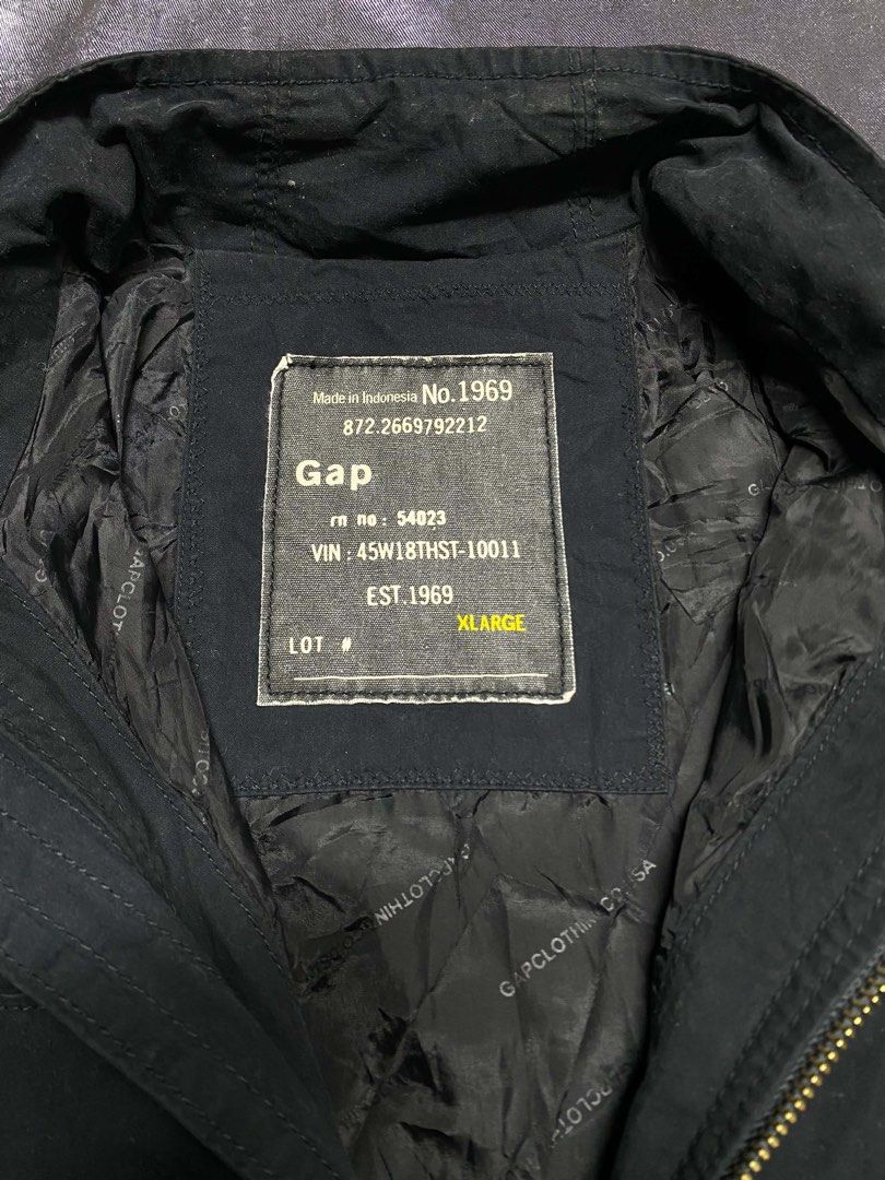 GAP Black Full Zip Jacket XL (Category: Coats, Jackets and Outerwear) located in Cavite. Submitted by bellewii (Listing ID 1469548759, Image 3). Description: - Brand: Gap - Condition: Brand new with tags attached - Size: XL - Color: Black - Origin: Made in Indonesia - Design: High collar with full metal zipper front - Pockets: Multiple zipper pockets on the chest and lower front - Details: Zippered cuffs, Gap branded hardware, and stylish inner l