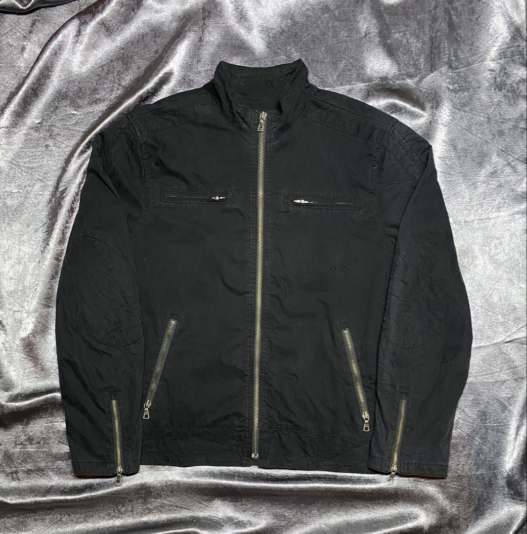 GAP VINTAGE MOTO CAFE RACER JACKET (Category: Coats, Jackets and Outerwear) located in General Trias. Submitted by kevinthriftshop (Listing ID 1469508965, Image 1). Description: .