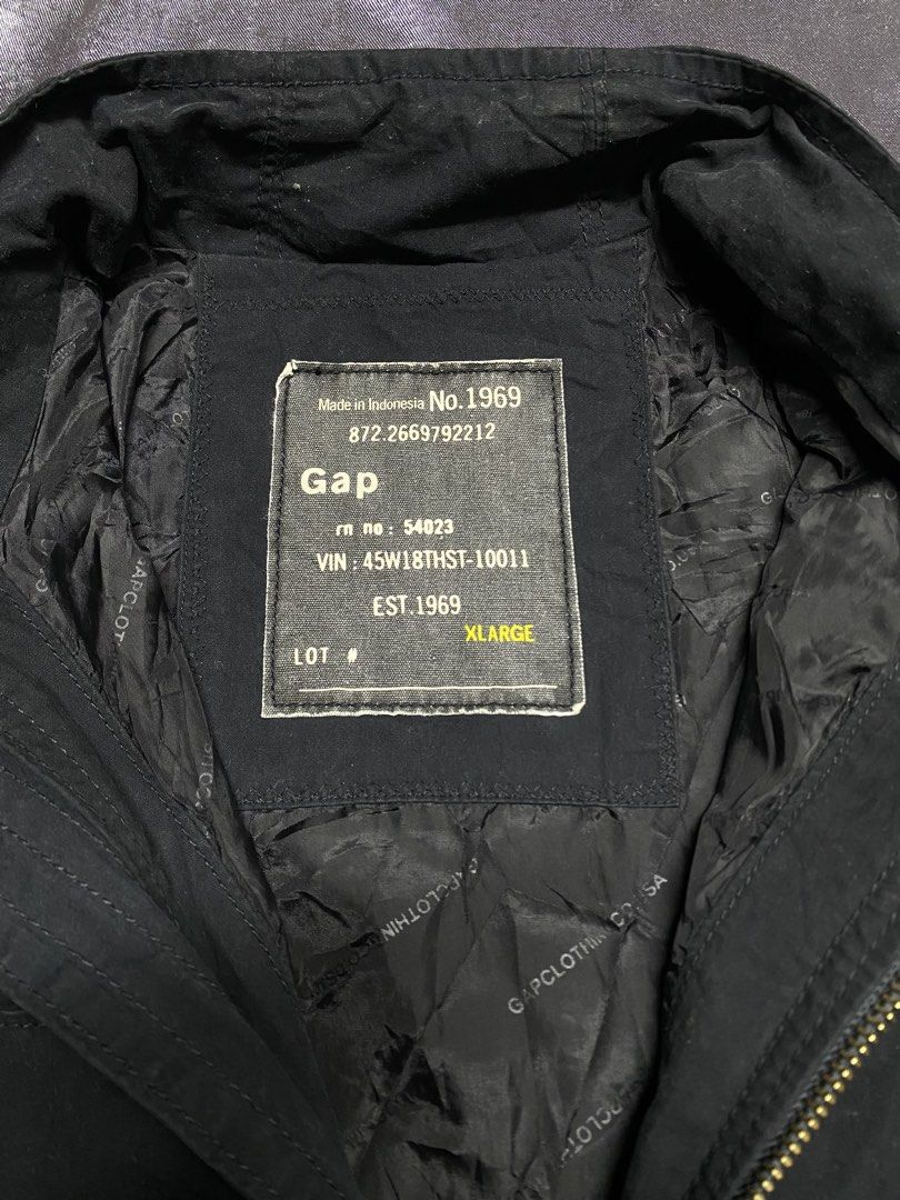 GAP VINTAGE MOTO CAFE RACER JACKET (Category: Coats, Jackets and Outerwear) located in General Trias. Submitted by kevinthriftshop (Listing ID 1469508965, Image 2). Description: .