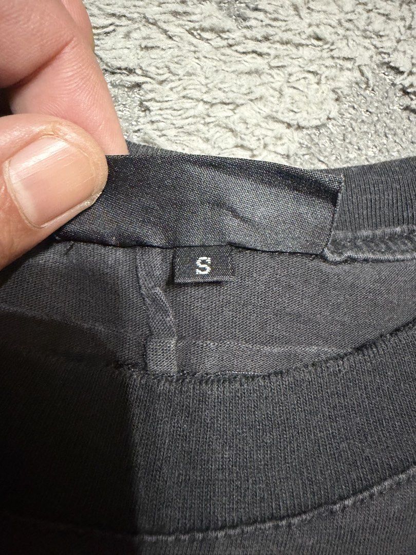 Givenchy - Rottweiler With Gems Tops (Category: Blouses) located in Cavite. Submitted by commoncourtesy (Listing ID 1469407101, Image 3). Description: Size Small.