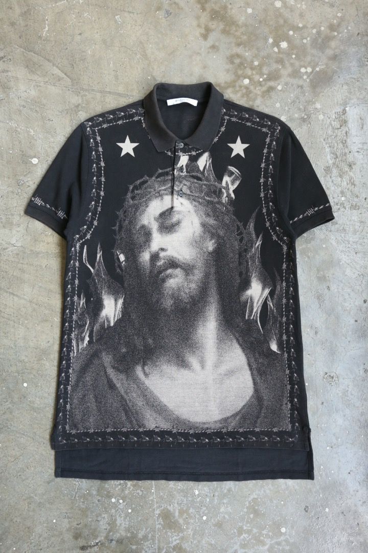 Givenchy - S/S 16 - Jesus Barbed Wire-Print Polo (Category: Tshirts & Polo Shirts ) located in Manila. Submitted by graymatter_ (Listing ID 1469453540, Image 3). Description: Givenchy - S/S 16 - Jesus Barbed Wire-Print Polo Tagged Size: XXS Fit: Columbian Condition: 8/10 Flaws: Discoloration Spots, Overall Minor Fading Material: 100% Cotton Made in: Portugal Dimensions Length: 33.5 Width: 21.5 Shoulder: 19.5 Sleeve: 9.5 .