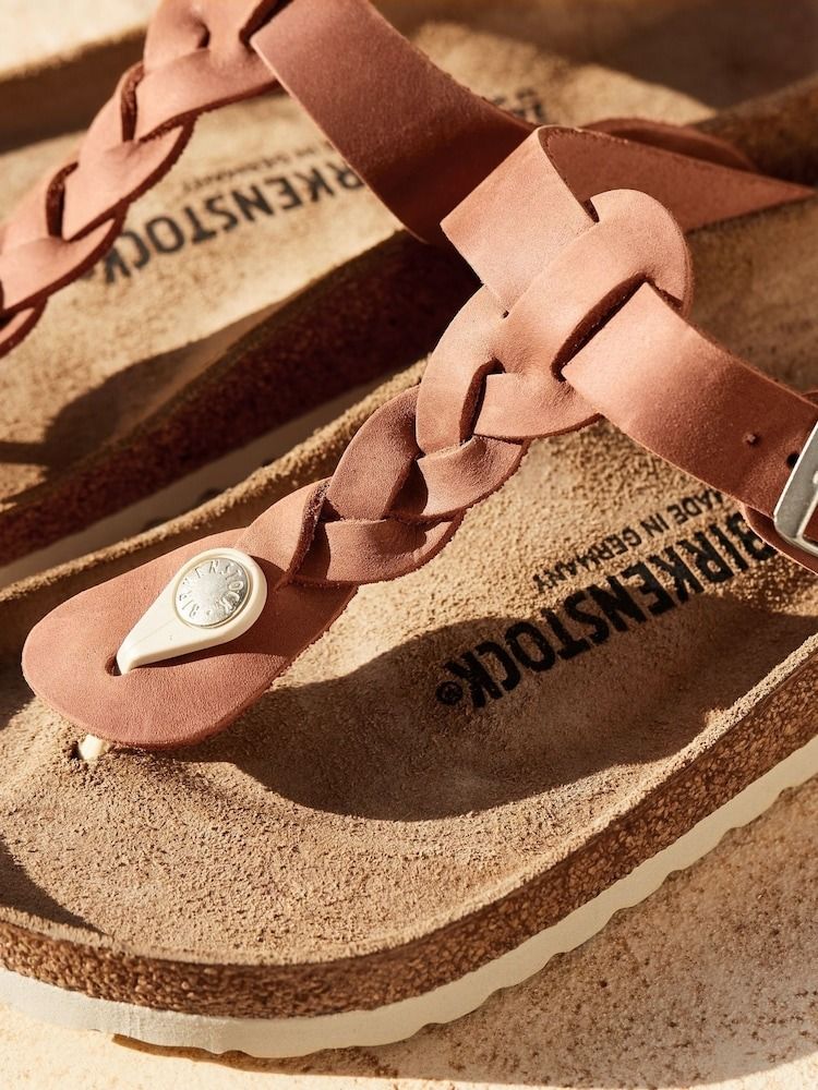Gizeh Oiled Leather Cognac (Category: Slippers and slides) located in Rizal. Submitted by hiraya16 (Listing ID 1469409338, Image 3). Description: Onhand ready to ship Size 35/36/37/38/39/40 Other sizes available? DM us ✉️.