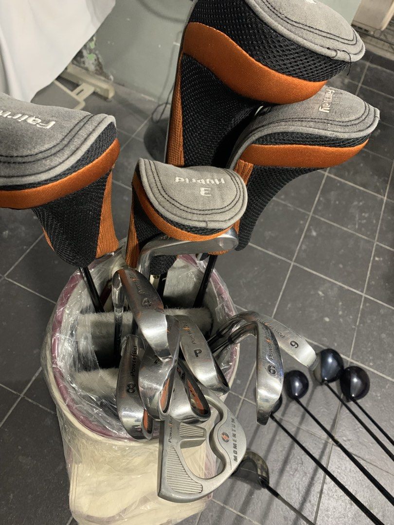 Golf clubs Set with Bag (Category: Golf) located in Rodriguez. Submitted by mbongscloset (Listing ID 1469445425, Image 1). Description: .