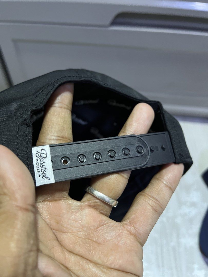GOLF dad barstool golf cap (Category: Caps & Hats) located in Manila. Submitted by ownywest833 (Listing ID 1469394153, Image 3). Description: brandnew.
