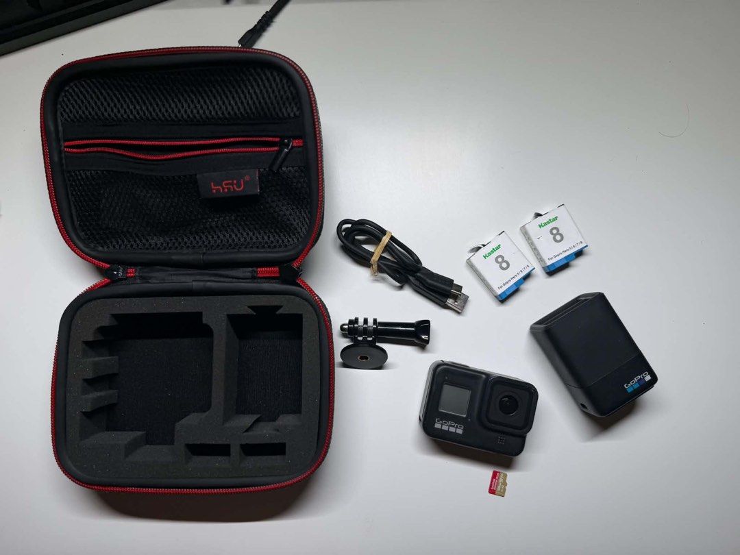GoPro Hero 8 Black with accessories (Category: Cameras) located in Muntinlupa City. Submitted by karyakaski (Listing ID 1469401644, Image 3). Description: Go Pro Hero 8 Black Inclusions: -Hero 8 Black -64gb sd card -Dual Battery Charger -2x batteries -Mount -Case -screen protector applied Issues: -Ding on upper right side. Still working. Rfs hindi nagagamet Alabang, bgc or carmona meet up.