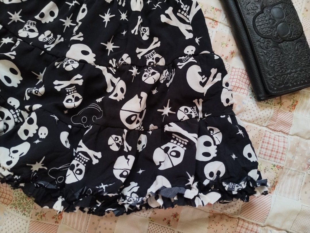 Gothic Skull miniskirt (Category: Skirts) located in Cebu City. Submitted by thrift_with_anjel (Listing ID 1469526194, Image 3). Description: ❀.ೃ࿔Skull miniskirt❀.ೃ࿔* 🌹Brand: Girlstyle 🥀Flaw: small stain 🌸Waist: 28-44 🌸Lenght: 14 🌷Mine: 299(AU).