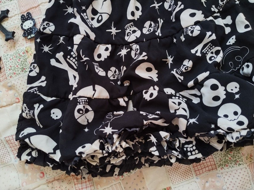 Gothic Skull miniskirt (Category: Skirts) located in Cebu City. Submitted by thrift_with_anjel (Listing ID 1469526194, Image 2). Description: ❀.ೃ࿔Skull miniskirt❀.ೃ࿔* 🌹Brand: Girlstyle 🥀Flaw: small stain 🌸Waist: 28-44 🌸Lenght: 14 🌷Mine: 299(AU).