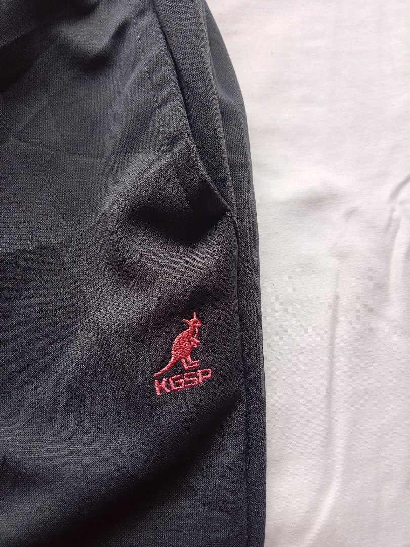 gray jersey sports drawstring pants (Category: Other Bottoms) located in Bontoc. Submitted by irene_banganan (Listing ID 1469460139, Image 3). Description: gray jersey sports drawstring pants fits small to medium quarter length for adult na average height pwede sa kids 10y -15 y/o makapal, stretchable no flaws, excellent condition.