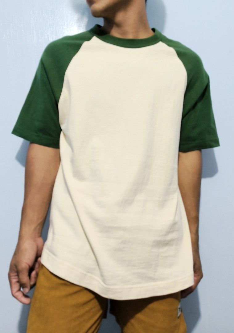 Green & Cream Raglan T-Shirt (Category: Tshirts & Polo Shirts ) located in Manila. Submitted by astro_mad05 (Listing ID 1469541588, Image 1). Description: Simple, clean, and easy to style! 💚🤍 Made from 100% cotton fabric, this green and cream raglan shirt is perfect for everyday wear, casual outfits, and streetwear looks. Comfortable, versatile, and easy to pair with your favorite pants or shorts. Size: Medium (M) Material: 100% Cotton Color: C
