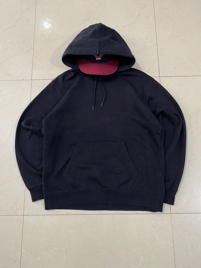 GU BLACK PULL OVER HOODIE JACKET (Category: Coats, Jackets and Outerwear) located in Talisay. Submitted by hustlethrift_2600 (Listing ID 1469525626, Image 1). Description: GU BLACK PULL OVER HOODIE JACKET M-L 22 W 26 L EXCELLENT CONDITION 9.8/10 COLOR RATE NO ISSUE - 749 🏷️.