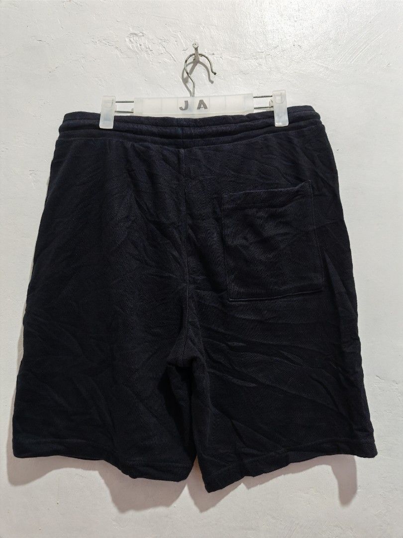 GU BLACK SWEATSHORT XL SIZE (Category: Shorts) located in Pili. Submitted by janrypalmerodelima (Listing ID 1469549093, Image 2). Description: GU BLACK SWEATSHORT DIMES:W 32-36 L 21 LO 11.5 CONDITION: EXCELLENT COLOR RATE: 10/10 ISSUE: NONE .