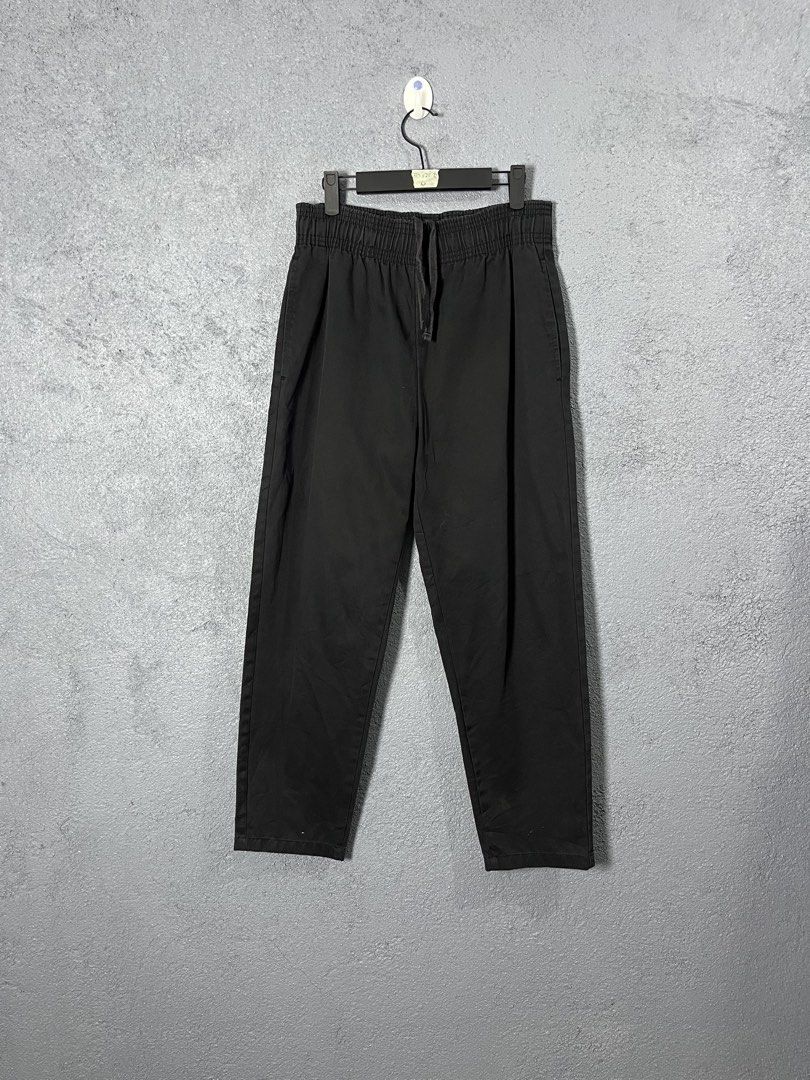 GU Chef Black Drawstring Casual Pants Size XS (Category: Joggers) located in Famy. Submitted by basicthrifted (Listing ID 1469405296, Image 1). Description: - Brand: GU - Color: Black - Size: XS - Material: 61% cotton, 39% polyester - Fit: Straight cut leg with elastic drawstring waistband - Condition/Details: Clean tag inside (Style No. 321-339518), great for daily wear.