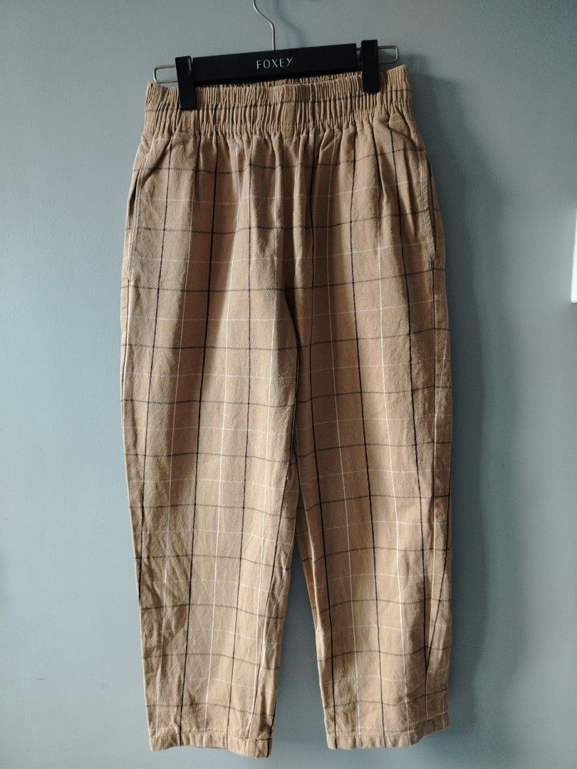 GU FLANNEL RELAXED TARTAN PANTS (Category: Trousers) located in Macabebe. Submitted by jnafashionshop (Listing ID 1469420671, Image 3). Description: 300 EACH +SF GU flannel relaxed pants small Waist: 26"-31" Length: 36.5" Excellent Condition Flaw/s: none All items are preloved May have minor unnoticed flaws — please manage your expectations. Color may vary due to lighting/screen. Sure buyers only. 📍PAMPANGA.