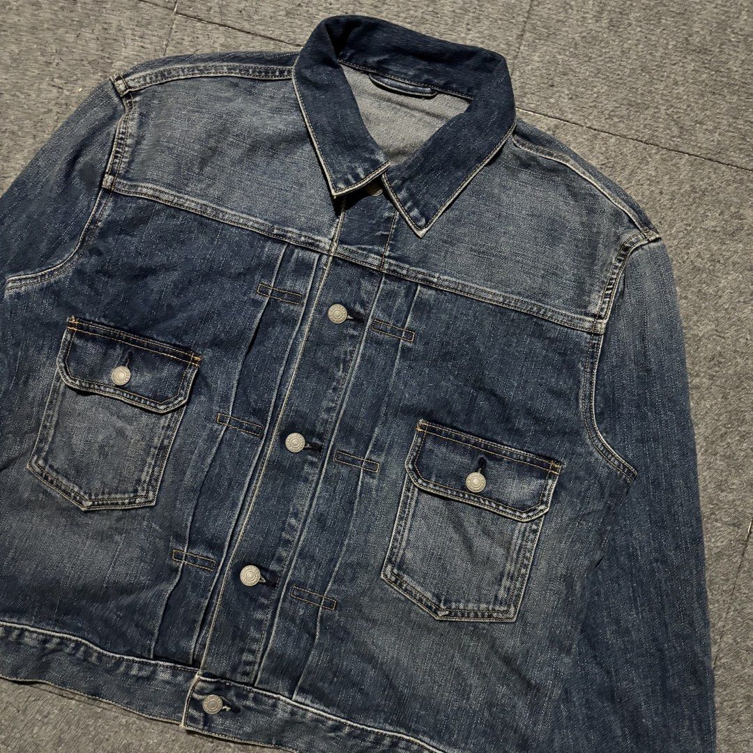 GU Type 2 Denim Trucker Jacket (Category: Coats, Jackets and Outerwear) located in Cavite. Submitted by gemsouttanowhere (Listing ID 1469483772, Image 3). Description: 23x23.5 Like new No issue.