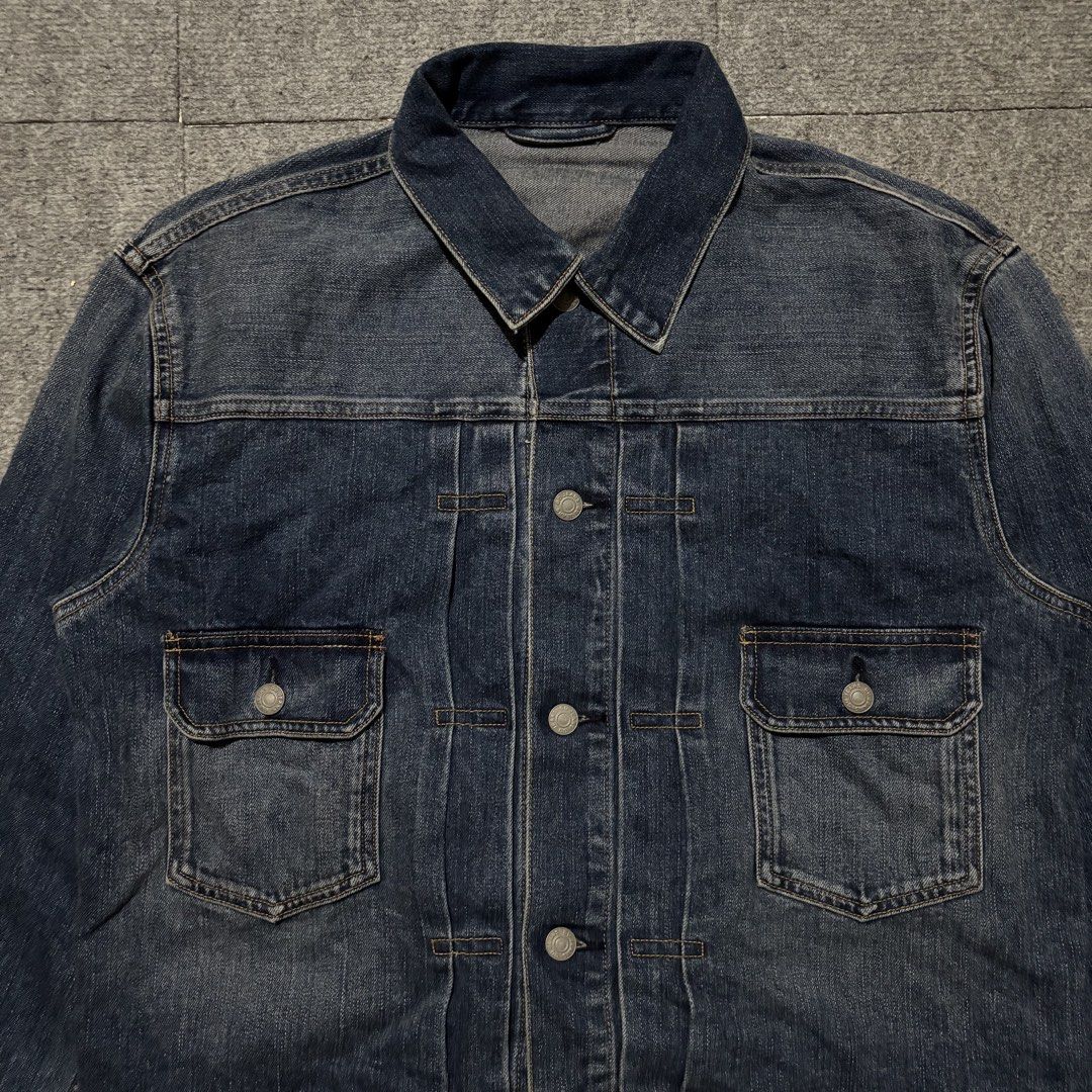 GU Type 2 Denim Trucker Jacket (Category: Coats, Jackets and Outerwear) located in Cavite. Submitted by gemsouttanowhere (Listing ID 1469483772, Image 2). Description: 23x23.5 Like new No issue.
