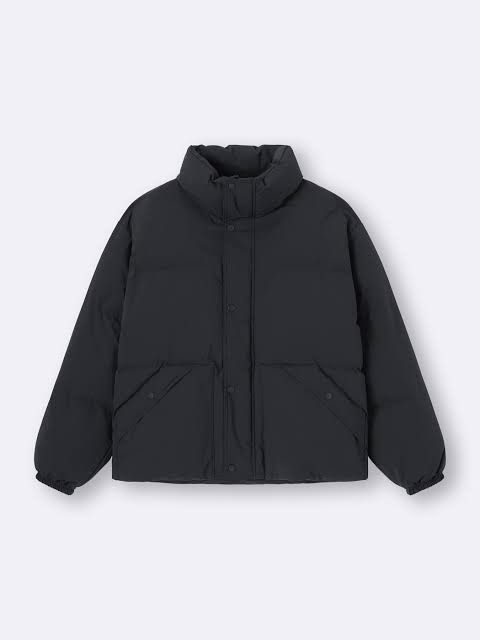 GU Warm Padded Jacket (Category: Coats, Jackets and Outerwear) located in Angeles City. Submitted by miss_independent01 (Listing ID 1469405171, Image 1). Description: GU Warm Padded Jacket Color: Black Width: 23 (Small on tag) Length: 23.5 Sleeve: 22 Shoulder: 20 MOP: Gcash ✅ Mine Now, Pay Now ✅ First to Pay, Gets the Item 📍 PAMPANGA Courier: JnT 🚚🚚 PM 💌💌.