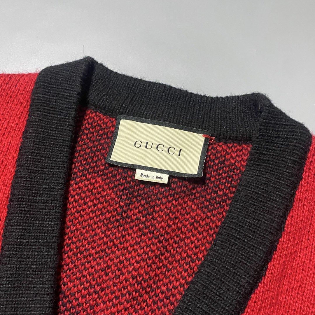 Gucci Bat Jacquard Wool & Alpaca Cardigan (Category: Luxury Apparel) located in Las Pinas. Submitted by reluxearchive (Listing ID 1469518909, Image 3). Description: Measurements ( Inches ) Width : 21 Length : 28 Condition : 10/10 Color Rate : 10/10 Flaws / Issues : None Price : 3,500 📍100 % Authentic 📍What you see is what you get 🚚 Lbc | J&t | Lalamove | Dhl.