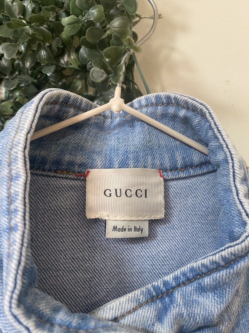Gucci denim jacket (Category: Luxury Apparel) located in Manila. Submitted by avathriftedcloset (Listing ID 1469399959, Image 3). Description: Small- medium adult .