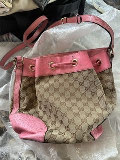 (Category: ) located in . Submitted by reywearfinds (Listing ID 1469462915, Image 1). Description: .