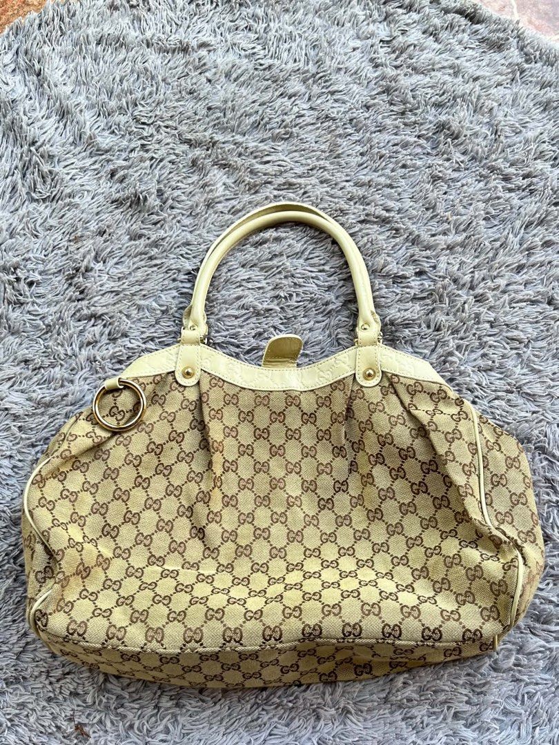 GUCCI MONOGRAM BAG (Category: Shoulder Bags) located in Dipolog. Submitted by janja2002 (Listing ID 1469490124, Image 2). Description: EXCELLENT CONDITION GALING JAPAN SURPLUS.