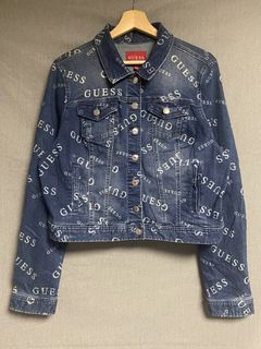 (Category: ) located in . Submitted by ukaythriftshirt (Listing ID 1469420356, Image 1). Description: .