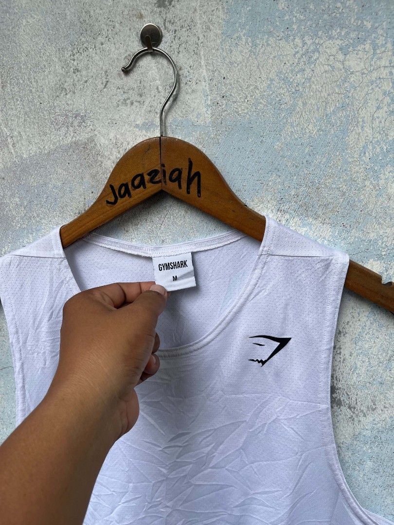 Gymshark (Category: Tshirts & Polo Shirts ) located in Siay. Submitted by Jaaziahthriftdumaguete (Listing ID 1469477602, Image 3). Description: Wts ❗ Gymshark tank top white 19 width 27 length 10/10 color rate Flawless Excellent condition Mine : 1000 free ship Black 20 width 29 length 10/10 color rate Flawless Excellent condition Mine : 800 free ship Mine : 1500 Free shipping fee For both Location Zamboanga Sibugay Mindanao.
