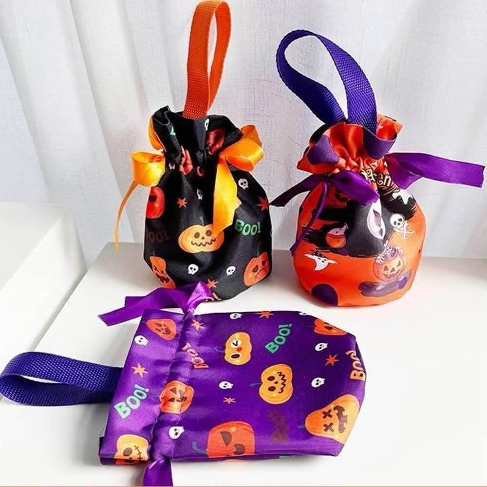 Halloween Candy Bag (Category: Vintage Collectibles) located in Manila. Submitted by yzlshop (Listing ID 1469459675, Image 2). Description: 100 each.