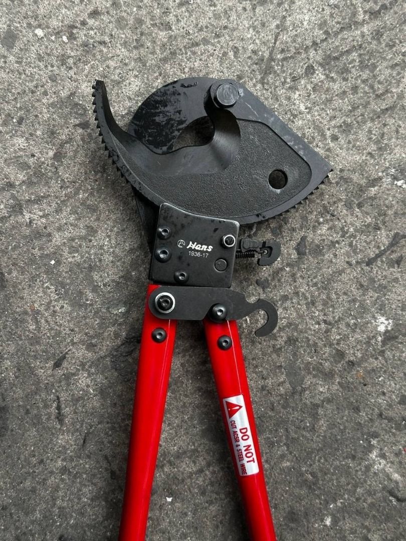 Hans Ratchet Cable Cutter Code: 1936-17 500mm (1000mcm) (Category: Everything Else Others) located in Manila. Submitted by 09171479278_elsie. (Listing ID 1469419464, Image 3). Description: Hans Ratchet Cable Cutter Code: 1936-17 500mm (1000mcm).