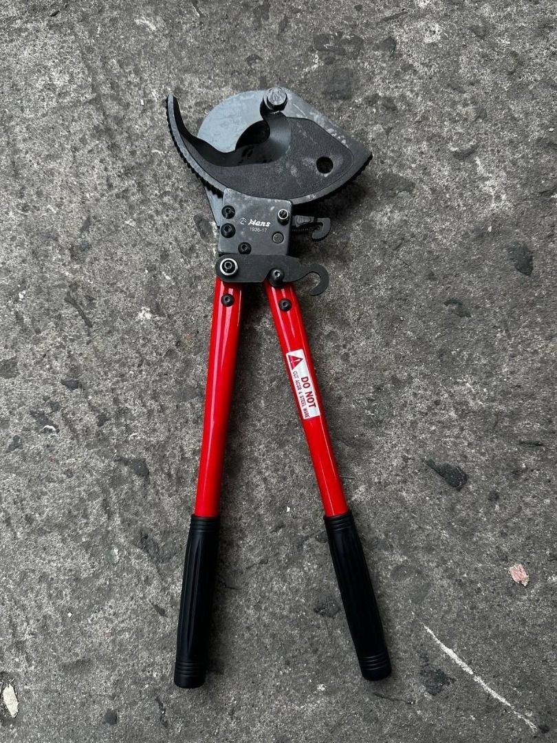 Hans Ratchet Cable Cutter Code: 1936-17 500mm (1000mcm) (Category: Everything Else Others) located in Manila. Submitted by 09171479278_elsie. (Listing ID 1469419464, Image 2). Description: Hans Ratchet Cable Cutter Code: 1936-17 500mm (1000mcm).
