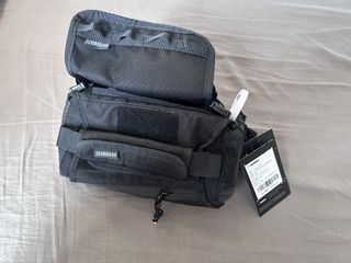 （分類：）位於 。 由 akennyb 提交（商品編號 1469393710，圖片 1）。簡介： 。