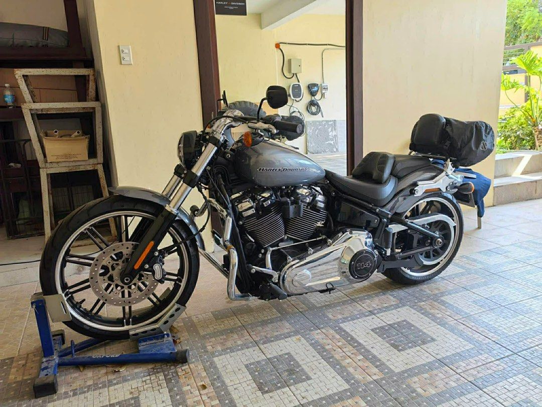 Harley-Davidson Softail 114 Gray Motorcycle (Category: Motorbikes for Sale) located in Quezon City. Submitted by princesspatsy100 (Listing ID 1469451264, Image 1). Description: Harley Davidson - 2022 Softail Breakout 114 2023 Aquired Mileage: 727km Casa maintained Almost 300k Upgrades: - Key B&S Medallion Key Fob - Chrome Eng GRd 2018 Up Softail - Onyx Premium Luggage Day Bag - Holdfast Sissy Bar Upright_Standard Height Chrome - Passenger Backres