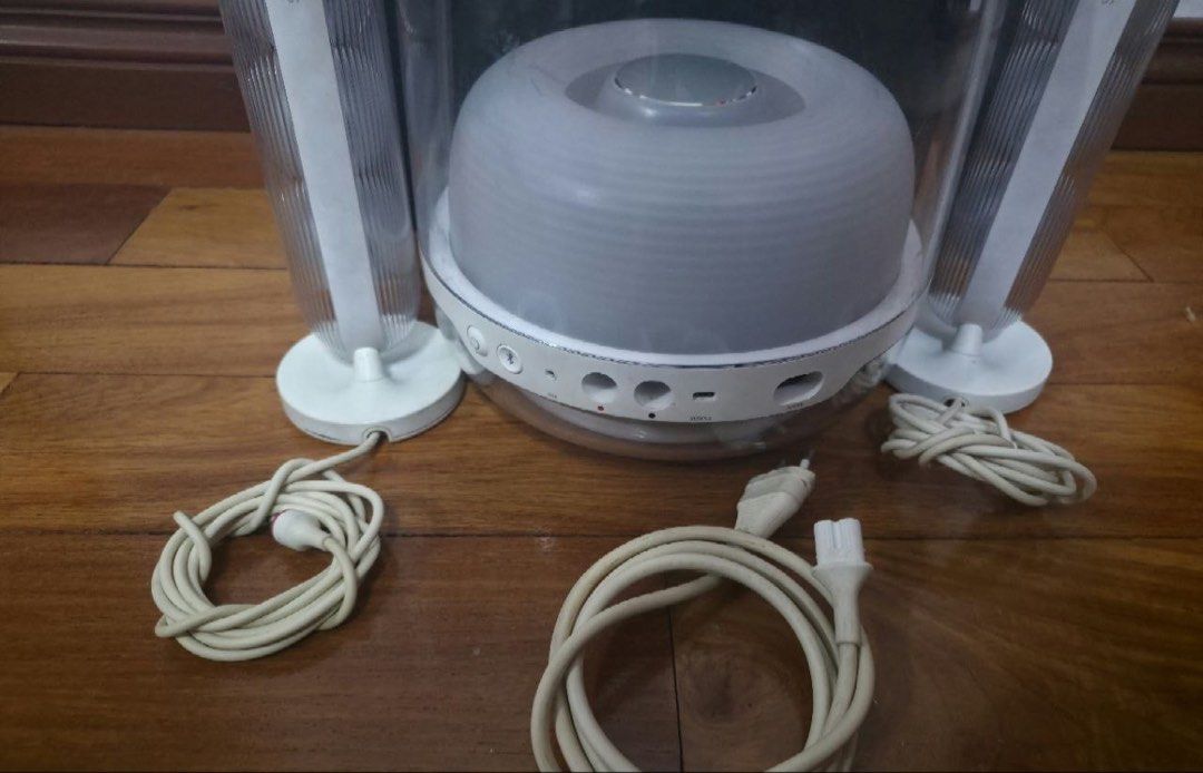 Harman Kardon SoundSticks 4 Speaker System (Category: Soundbars, Speakers & Amplifiers) located in Manila. Submitted by moonlightparis77 (Listing ID 1469538442, Image 3). Description: - Authentic Harman Kardon SoundSticks 4 wireless speaker system - Tested and 100% working properly with great sound quality - Iconic transparent dome subwoofer and two satellite speakers with clear acrylic casing - Bluetooth enabled for easy wireless streaming - Inc
