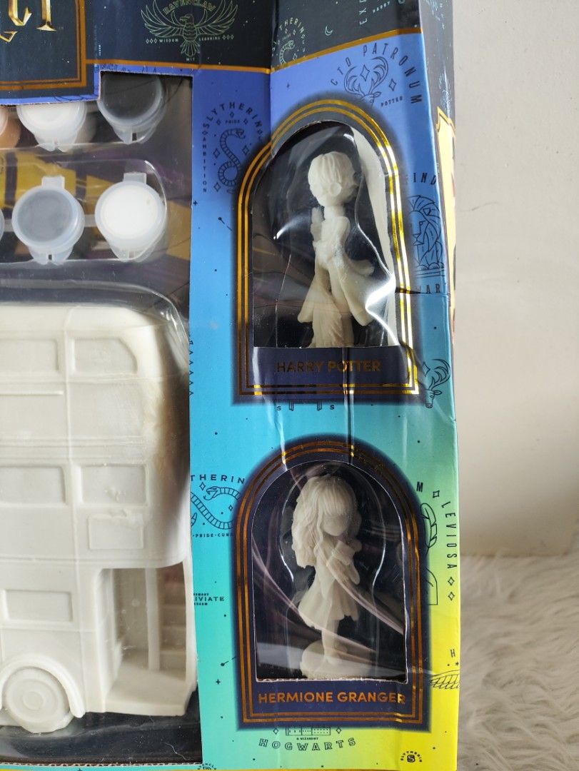 Harry Potter The Knight Bus Model Paint Set (Category: Gundam & Model Kits) located in Cavite. Submitted by tinetaclesss (Listing ID 1469549309, Image 3). Description: - Brand new and unopened Harry Potter model paint set in original packaging - Includes 1 Knight Bus model - Includes Harry Potter and Hermione Granger figures - Comes complete with 12 paints and 1 paintbrush - Includes decorative stickers and a display scene - Perfect gift for fans