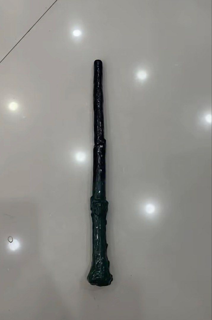 Harry potter wand with lights and sounds (Category: Action & Battle Toys) located in Manila. Submitted by vintageaccessories (Listing ID 1469488910, Image 1). Description: .