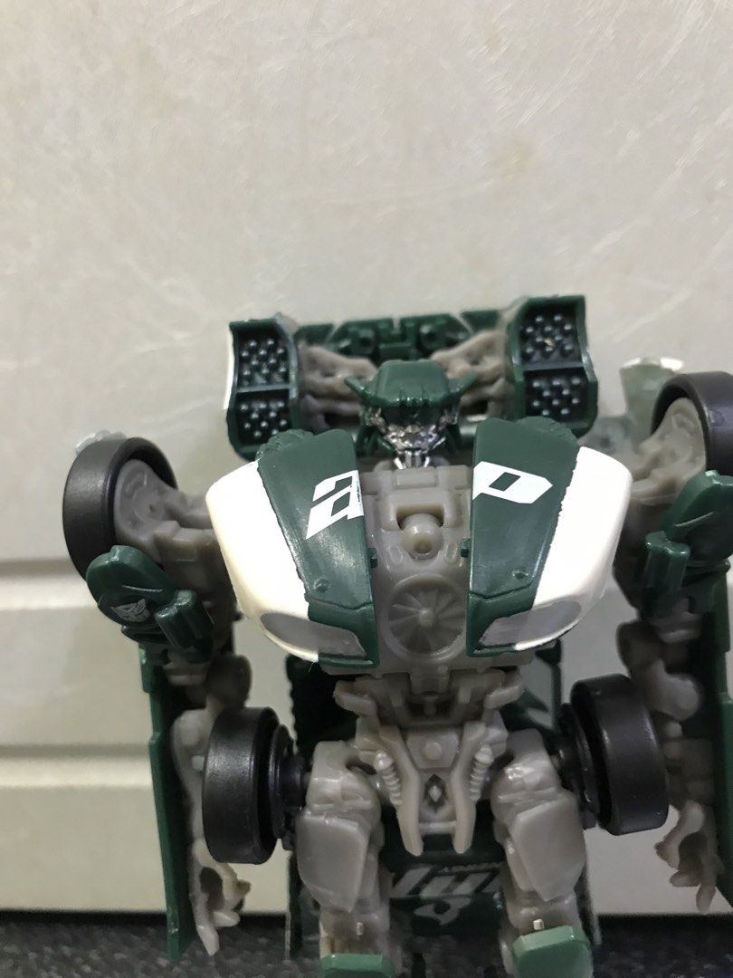 Hasbro Transformers Toys (Category: Action & Battle Toys) located in San Mateo. Submitted by quikzee (Listing ID 1469564108, Image 2). Description: Hasbro Transformers Toys.
