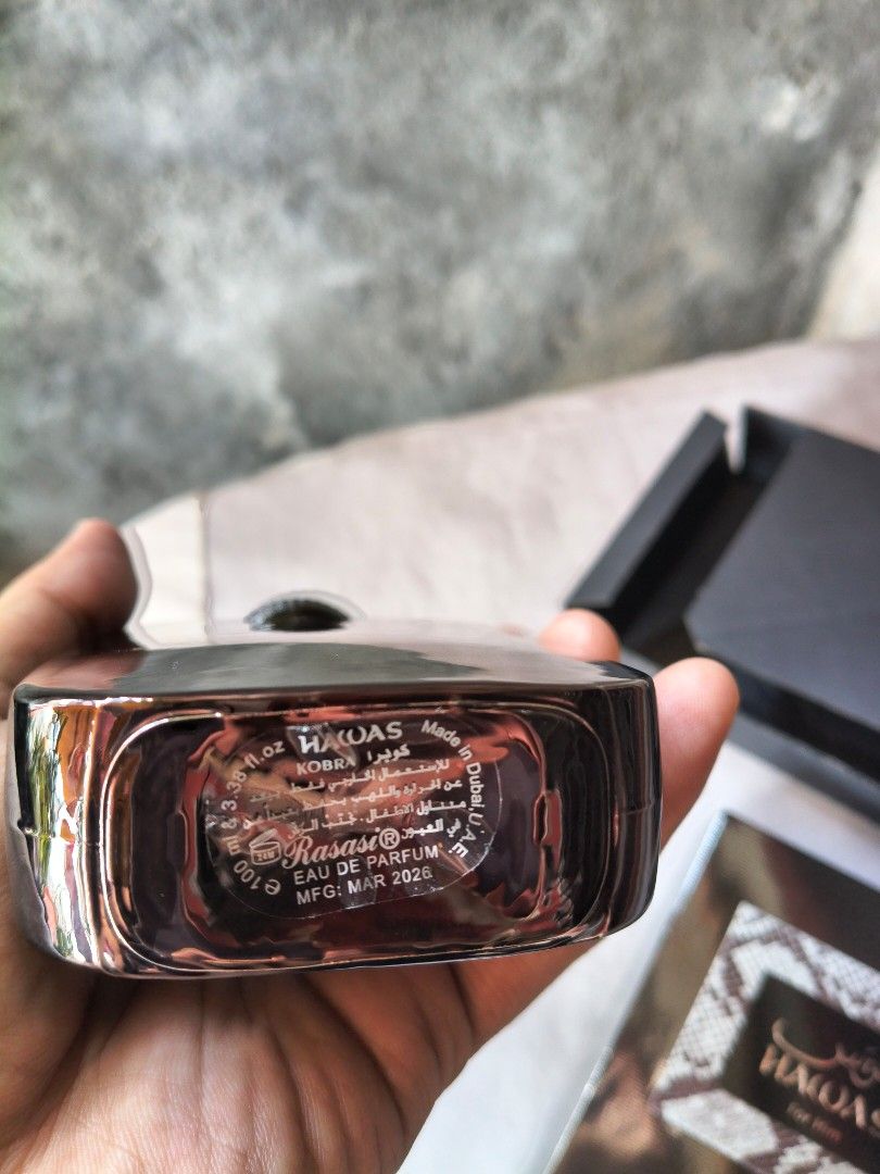 HAWAS KOBRA (Category: Fragrance & Deodorants) located in Manila. Submitted by xoien (Listing ID 1469455890, Image 3). Description: HAWAS KOBRA conditions: almost new size: 100ml ⏹️PRICE; 1,499 🟡with box 🟡almost 30 sprays only 🟡pr3m!um c0py only, but goods na goods yan 🟡goods pang daily mapa office, school etc. 🟡UGALIIN BASAHIN ANG BUONG DETAILS WAG MASYADO EXCITED 🟡NO RETURN POLICY UNA HND AKO MALL/ONLINESHOP ETC. AND ALL DETAILS and PICTU